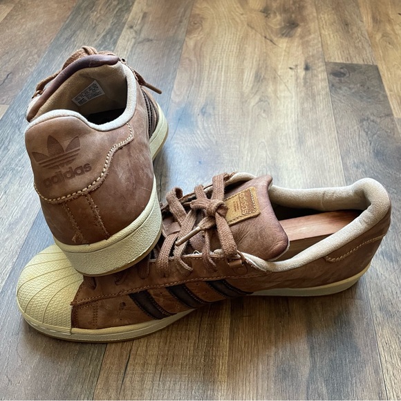 Adidas Men's Brown Sneakers - Picture 7 of 11